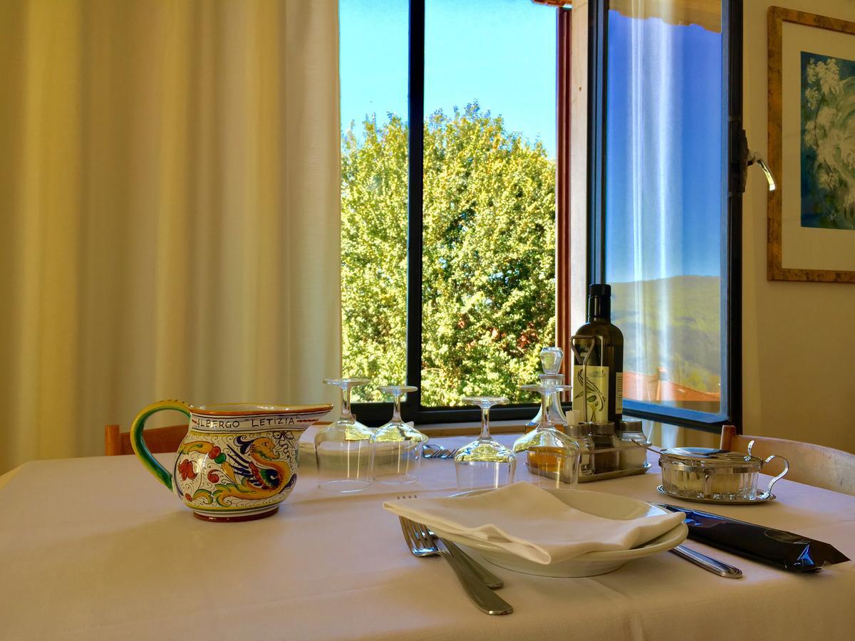 Albergo Ristorante Letizia キウージ・デッラ・ヴェルナ エクステリア 写真